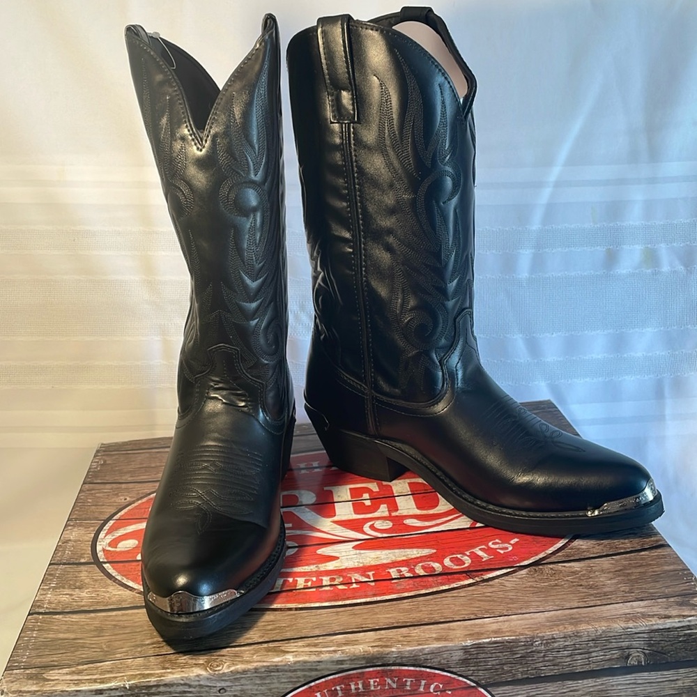 Men’s black trucker CB Laredo Black Boots with Silver Details